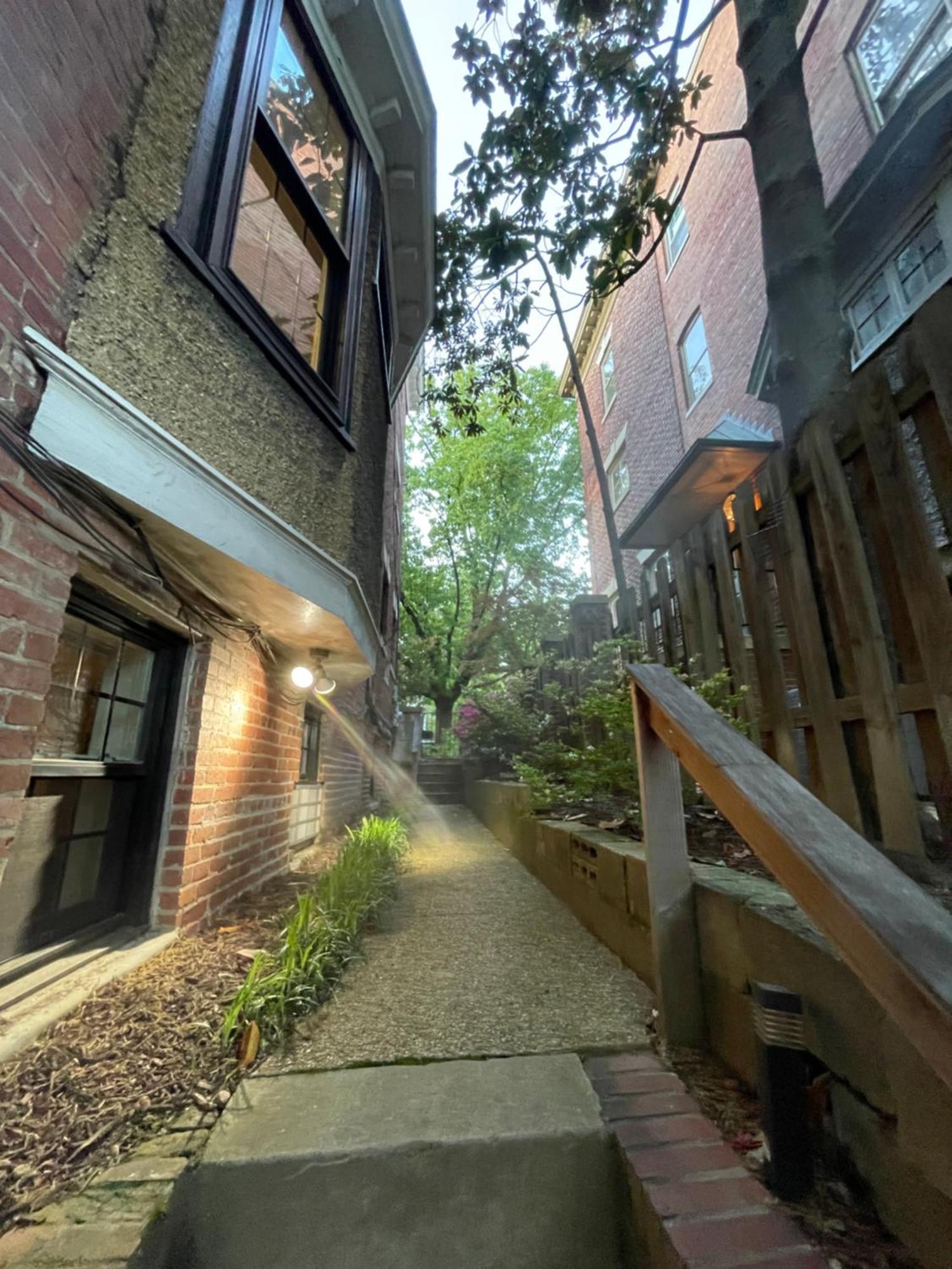 2 Bedroom By Zoo, Metro, Park And Embassies In Forest Hills - Best Location Washington Exterior photo